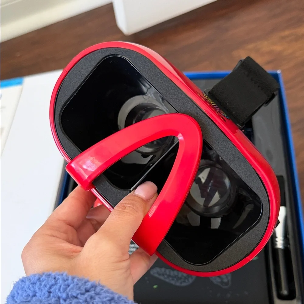 Virtual Reality Oceans! Interactive Book with Red VR Viewer